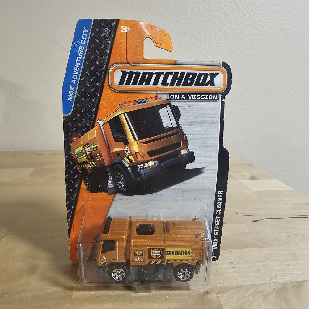 Matchbox 2013 MBX Adventure City Orange MBX Street Cleaner 3/120 NOS - Picture 1 of 6